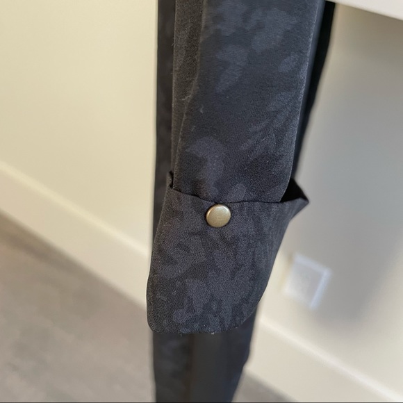 Black Shift Dress - Picture 6 of 7